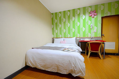 Baoshan Hotel Zhongli Exteriör bild
